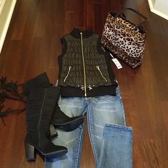 Calvin Klein Other - Macy's black vest